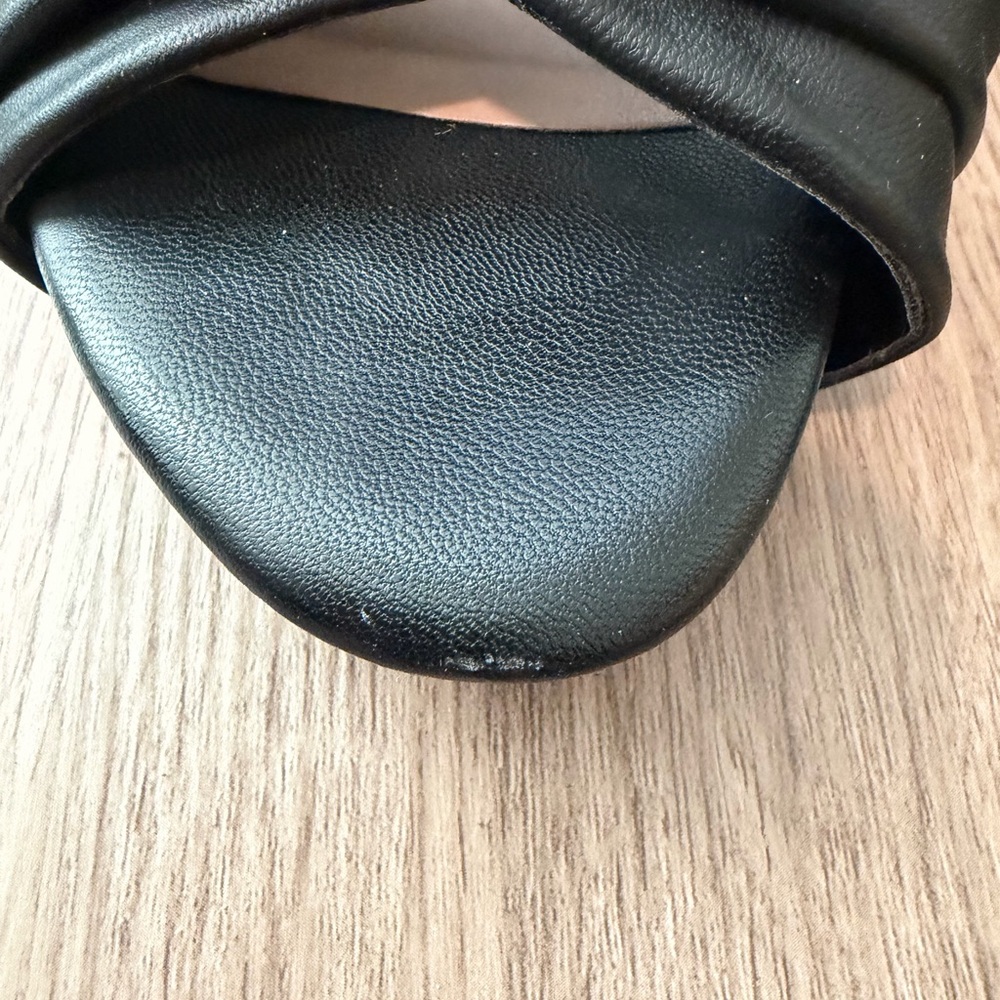 BCBG Heels - Picture 4 of 5